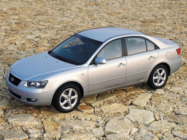 Hyundai Sonata 2.4 AT (174 л.с.) - V (NF) 2004 – 2010, седан