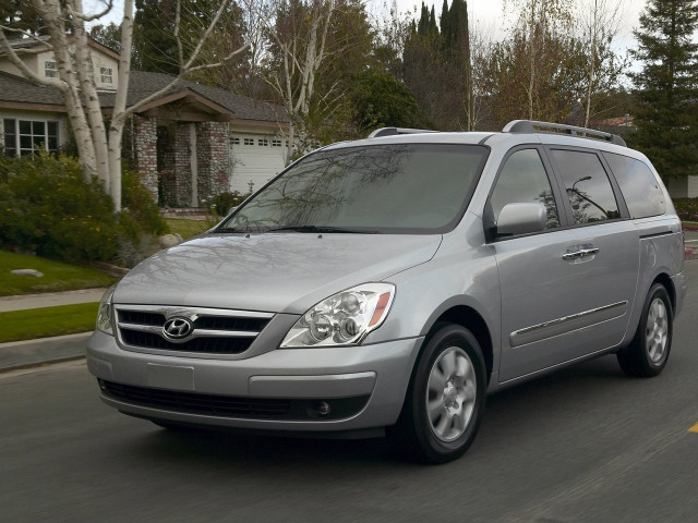 Hyundai Entourage 3.8 AT (245 л.с.) -  2006 – 2009, минивэн
