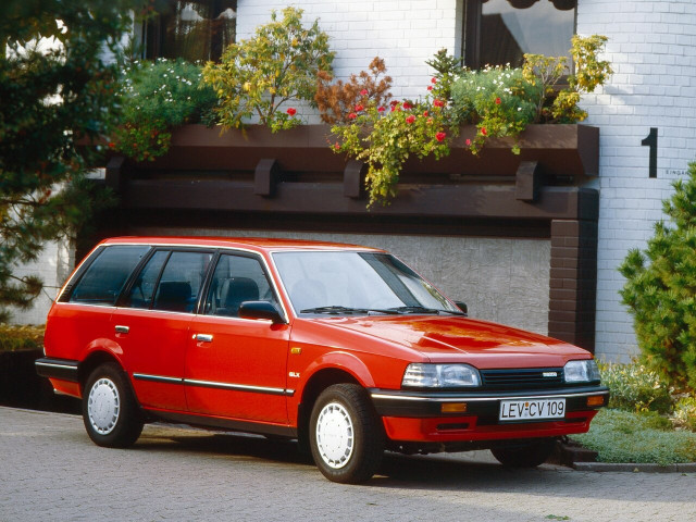 Ford Laser 1.6 AT (85 л.с.) - II 1985 – 1994, универсал 5 дв.