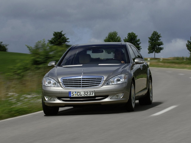 Mercedes-Benz S-Класс 5.5 AT 4x4 S 500 4MATIC Long (388 л.с.) - V (W221) 2005 – 2009, седан