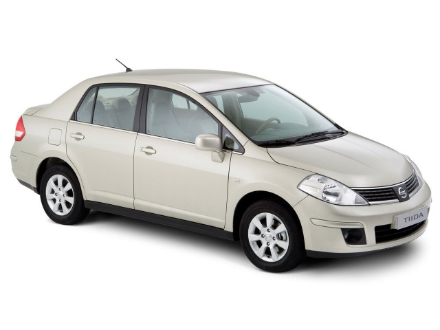 Nissan Tiida 1.6 MT Tekna (110 л.с.) - I Рестайлинг 2010 – 2013, седан