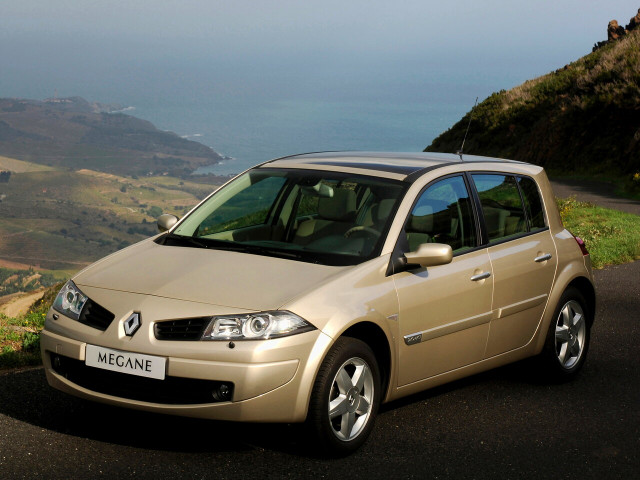 Renault Megane 2.0 AT Privilege (136 л.с.) - II Рестайлинг 2006 – 2009, хэтчбек 5 дв.