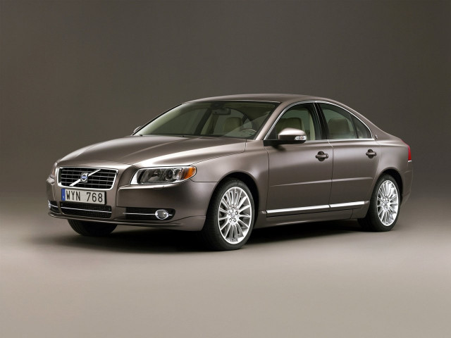 Volvo S80 4.5 AT 4x4 V8 Exe (315 л.с.) - II 2006 – 2010, седан