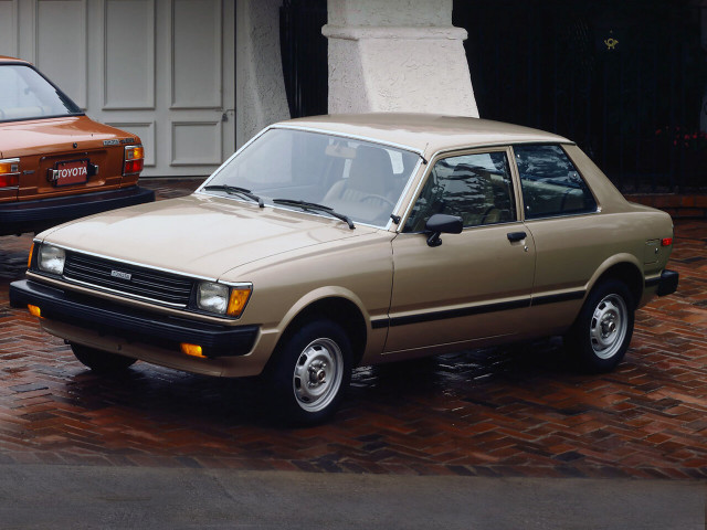 Toyota Tercel 1.3 MT (65 л.с.) - I (L10) 1978 – 1982, седан 2 дв.