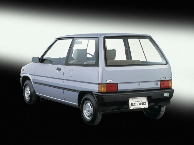 Mitsubishi Minica 0.6 MT (31 л.с.) - V 1984 – 1989, хэтчбек 3 дв.