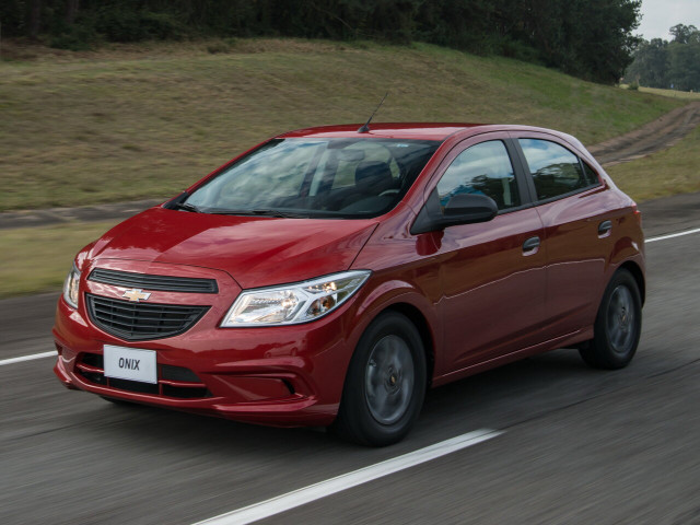 Chevrolet Onix 1.0 MT (78 л.с.) - I 2012 – 2019, хэтчбек 5 дв.