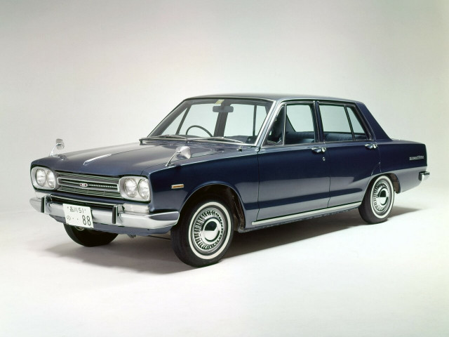 Nissan Skyline 2.0 MT (120 л.с.) - III (C10) 1968 – 1972, седан