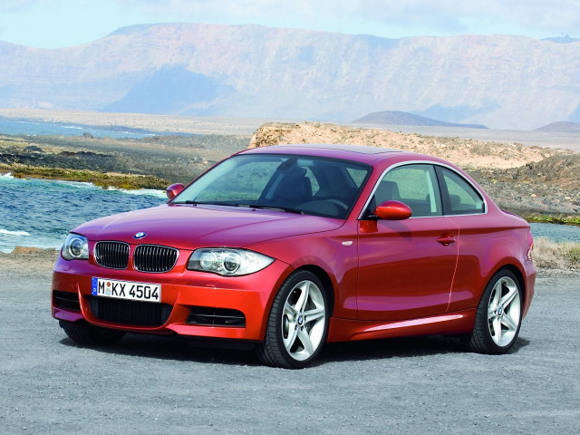 BMW 1 серии 2.0 MT (156 л.с.) - I (E81/E82/E87/E88) Рестайлинг 2007 – 2011, купе
