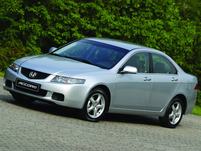 Honda Accord 2.4 MT (190 л.с.) - VII 2002 – 2006, седан