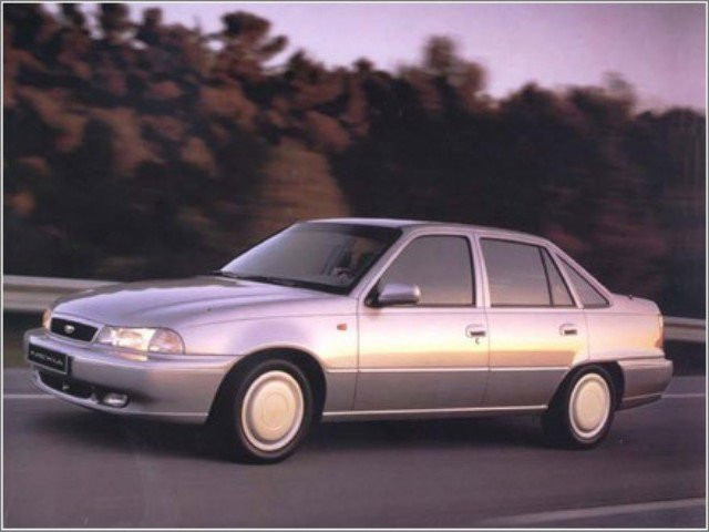 Daewoo Nexia 1.5 MT GLE (75 л.с.) - I 1994 – 2008, седан