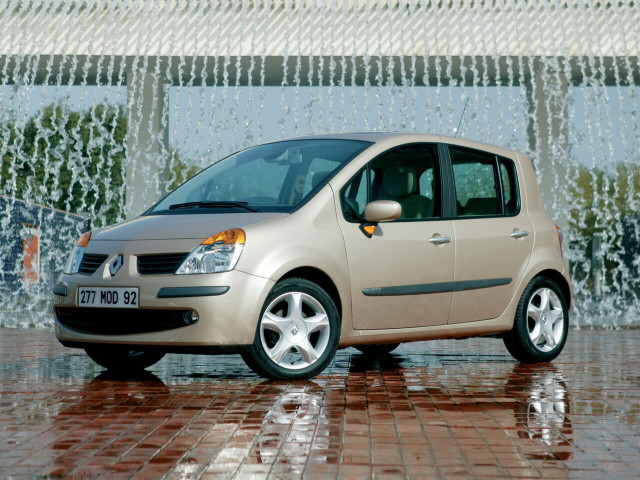 Renault Modus 1.5D AT (82 л.с.) - I 2004 – 2008, компактвэн