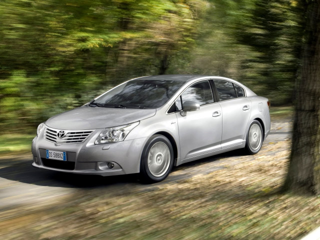 Toyota Avensis 2.3D AT (150 л.с.) - III 2008 – 2011, седан