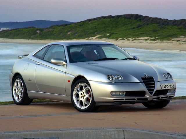 Alfa Romeo GTV 2.0 MT (150 л.с.) -  1995 – 2006, купе