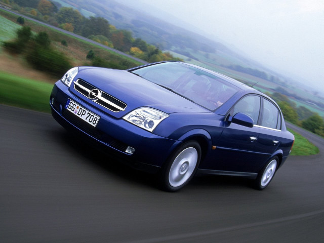 Opel Vectra 2.2 AT (147 л.с.) - C 2002 – 2005, седан