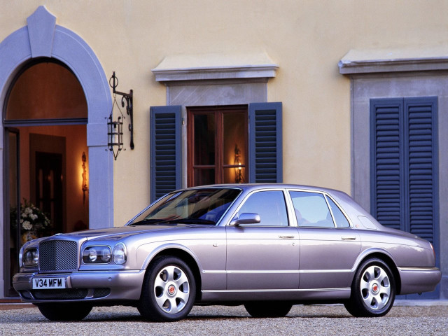 Bentley Arnage 6.8 AT (405 л.с.) - I Рестайлинг 2002 – 2009, седан
