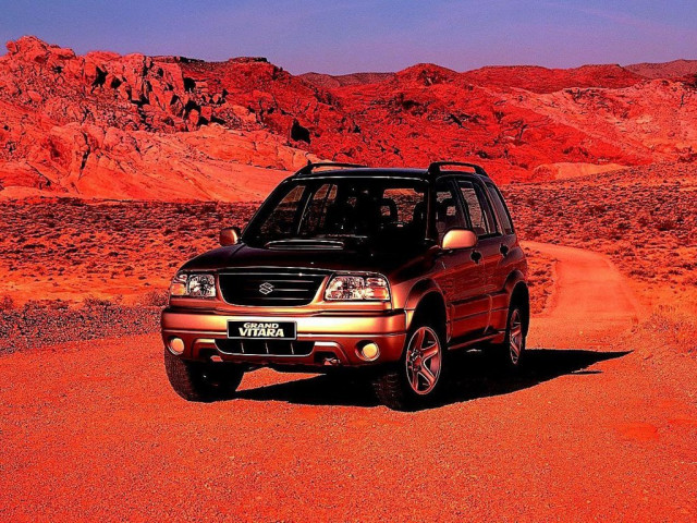 Suzuki Grand Vitara 2.5 AT 4x4 (158 л.с.) - II Рестайлинг 2000 – 2006, внедорожник 5 дв.