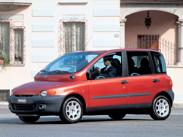 Fiat Multipla 1.6 MT (103 л.с.) - I 1998 – 2005, компактвэн