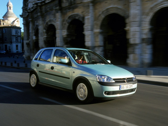 Opel Corsa 1.4 AT (90 л.с.) - C 2000 – 2003, хэтчбек 5 дв.