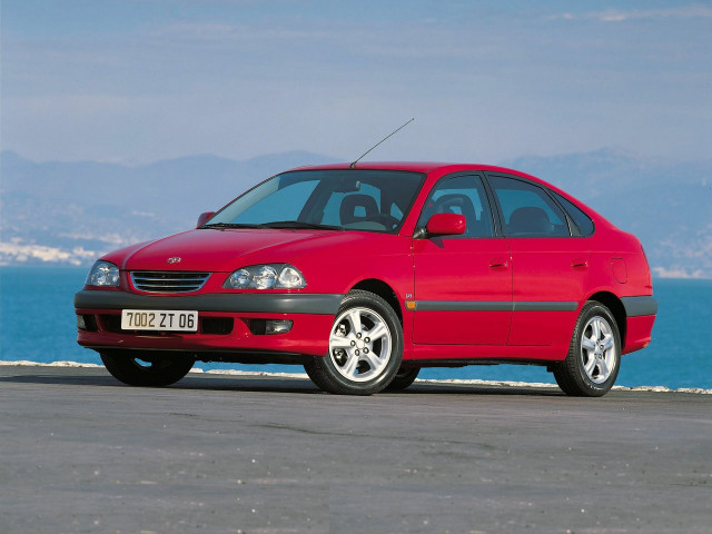 Toyota I лифтбек 1997-2000