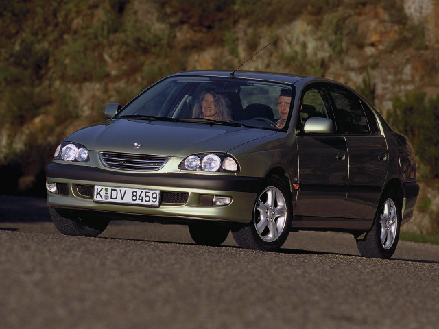 Toyota I седан 1997-2000