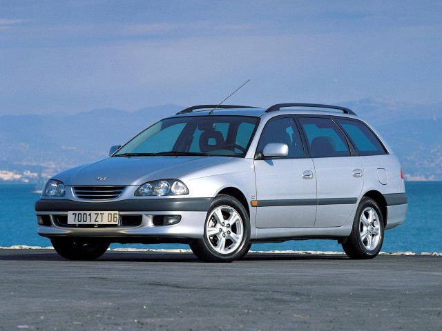 Toyota I универсал 5 дв. 1997-2000