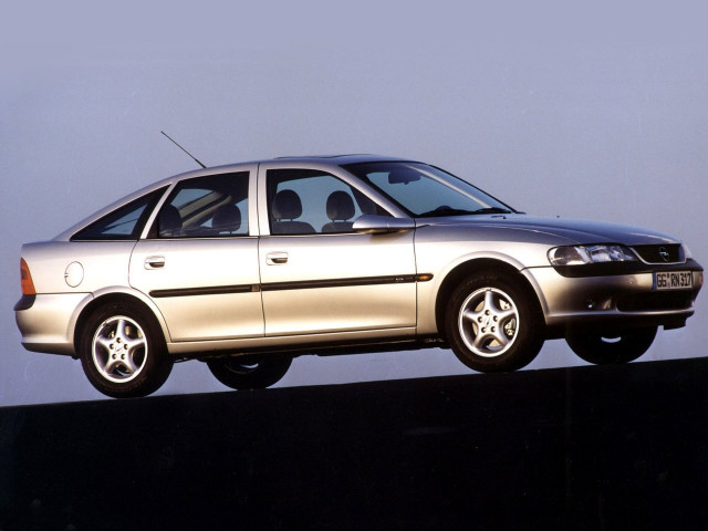Opel Vectra 2.0D MT (82 л.с.) - B 1995 – 2000, лифтбек
