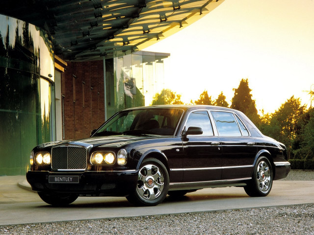Bentley Arnage 4.4 AT (354 л.с.) - I 1998 – 2002, седан