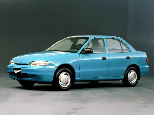 Hyundai Accent 1.5 AT (99 л.с.) - I 1994 – 2000, седан