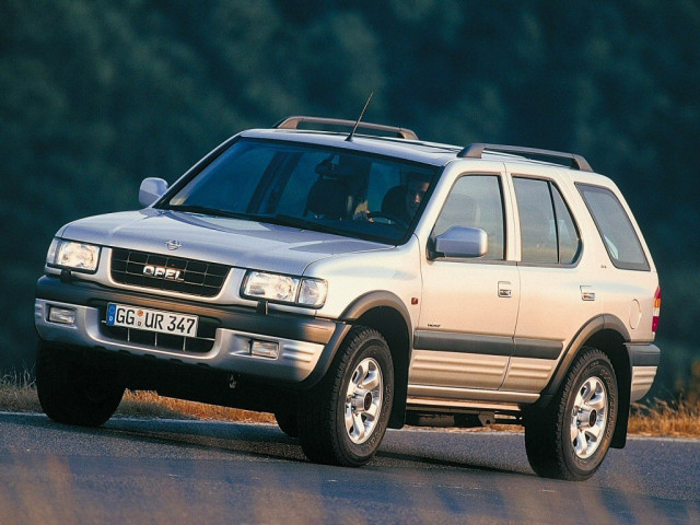 Opel Frontera 2.2D AT 4x4 (116 л.с.) - B 1998 – 2001, внедорожник 5 дв.