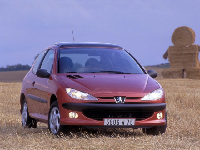 Peugeot 206 1.4 MT (75 л.с.) -  1998 – 2012, хэтчбек 3 дв.