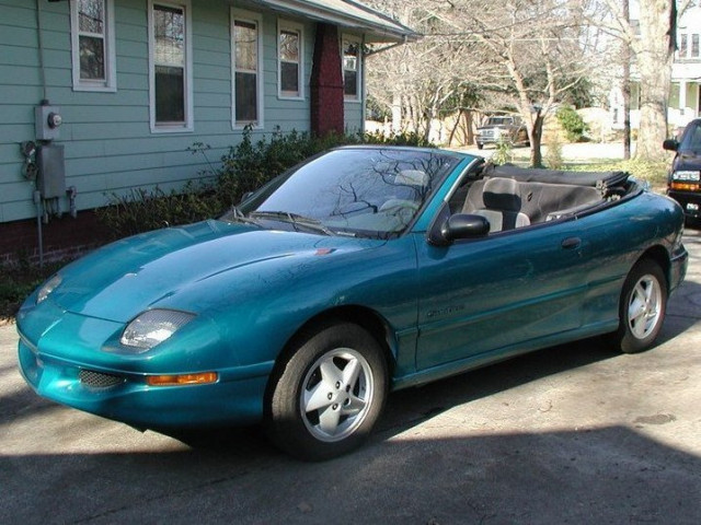 Pontiac Sunfire 2.4 MT (150 л.с.) -  1995 – 2005, кабриолет