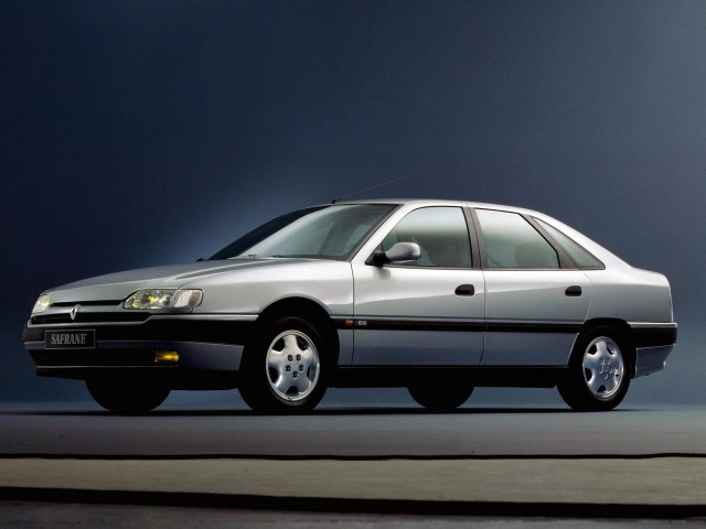 Renault Safrane 2.0 AT (107 л.с.) - I 1992 – 1996, лифтбек