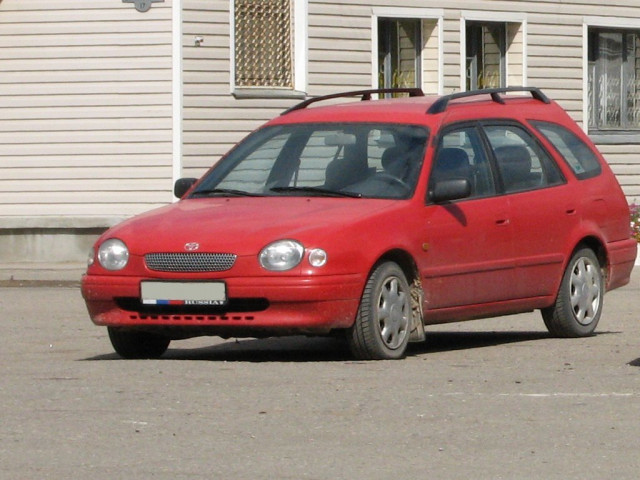 Toyota Corolla 2.2D MT (79 л.с.) - VIII (E110) 1995 – 2000, универсал 5 дв.