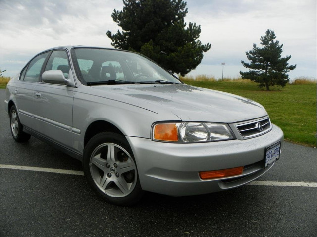 Acura EL 1.6 MT (127 л.с.) - I 1997 – 2000, седан