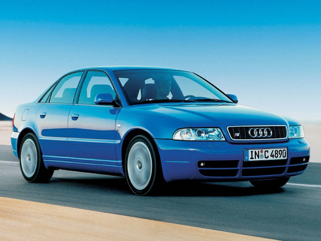 Audi S4 2.7 AT 4x4 (265 л.с.) - I (B5) 1997 – 2001, седан