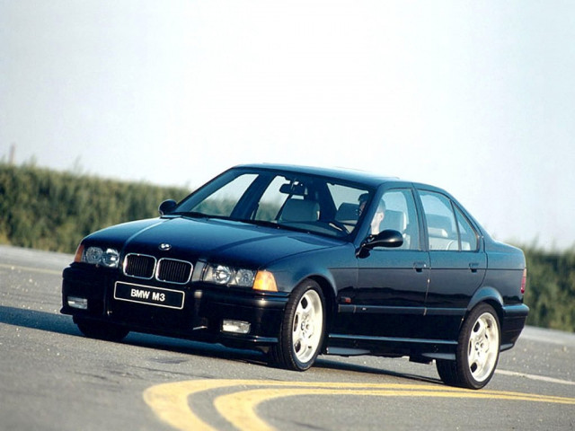 BMW M3 3.0 MT (286 л.с.) - II (E36) 1992 – 1999, седан