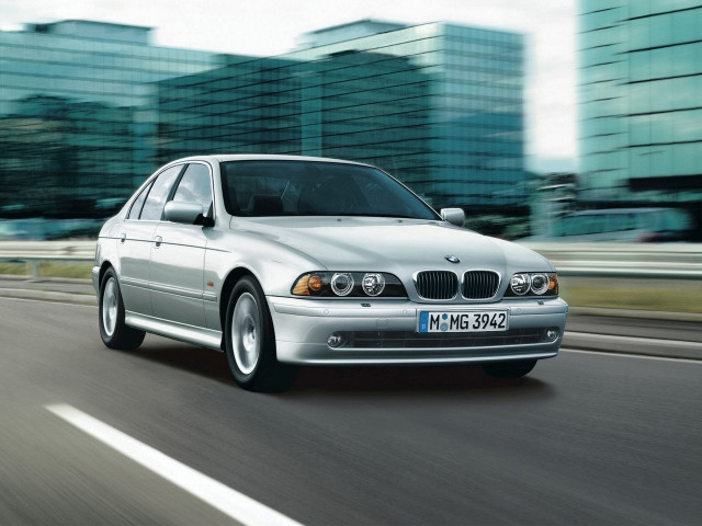 BMW 5 серии 2.0D MT (136 л.с.) - IV (E39) Рестайлинг 2000 – 2004, седан