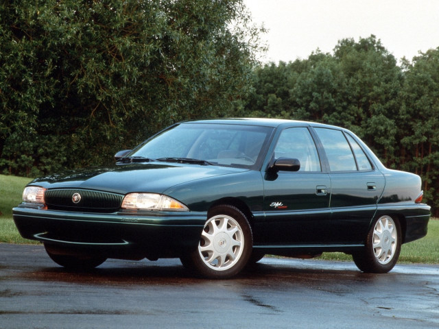 Buick Skylark 3.2 AT (156 л.с.) - IX 1992 – 1998, седан