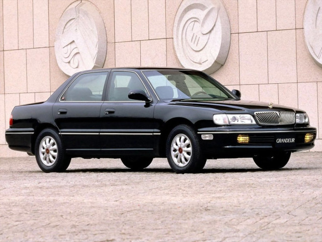 Hyundai Grandeur 2.5 MT (161 л.с.) - II 1992 – 1998, седан