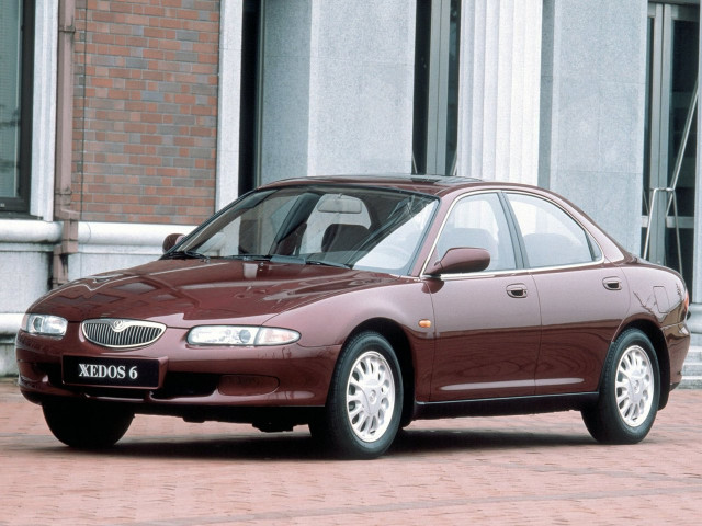 Mazda Xedos 6 2.0 AT (140 л.с.) -  1992 – 2000, седан