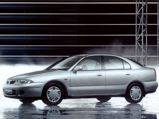 Mitsubishi Carisma 1.6 AT (100 л.с.) - I 1995 – 1999, лифтбек