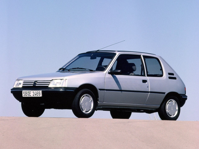 Peugeot 205 1.1 MT (55 л.с.) -  1983 – 1998, хэтчбек 3 дв.