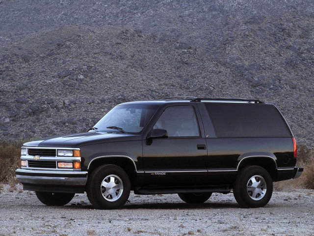 Chevrolet Tahoe 6.5D AT 4x4 (180 л.с.) - I 1994 – 1999, внедорожник 3 дв.