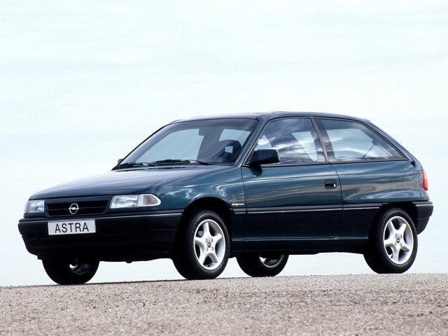 Opel Astra 2.0 MT (160 л.с.) - F 1991 – 2002, хэтчбек 3 дв.