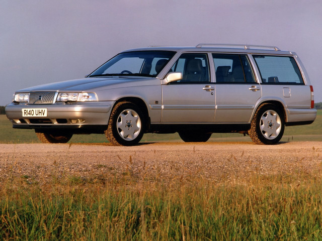 Volvo V90 3.0 MT (180 л.с.) - I 1997 – 2000, универсал 5 дв.