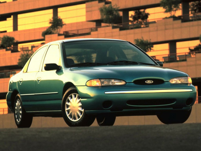 Ford Contour 2.5 MT (165 л.с.) - I 1994 – 1997, седан