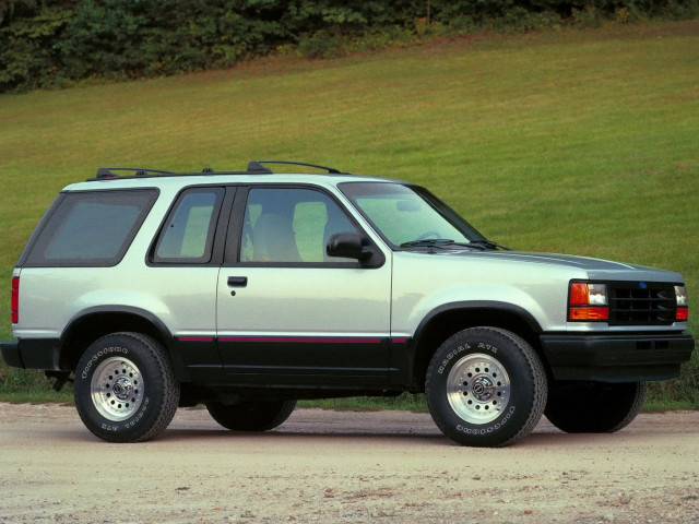 Ford Explorer 4.0 AT (160 л.с.) - I 1990 – 1994, внедорожник 3 дв.