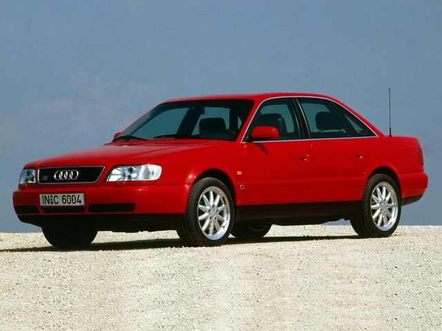 Audi S6 4.2 MT 4x4 (290 л.с.) - I (C4) 1994 – 1997, седан