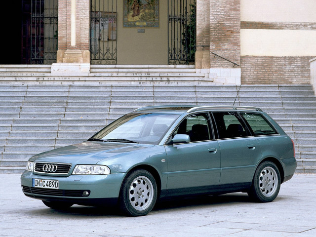 Audi A4 2.8 MT (193 л.с.) - I (B5) Рестайлинг 1999 – 2001, универсал 5 дв.