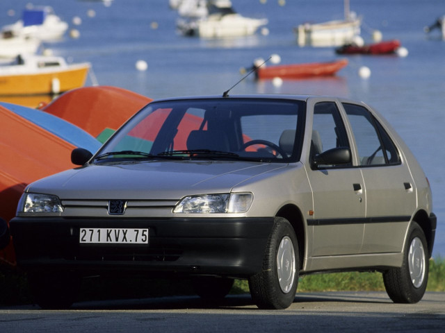 Peugeot 306 2.0D MT (64 л.с.) -  1993 – 2002, хэтчбек 5 дв.